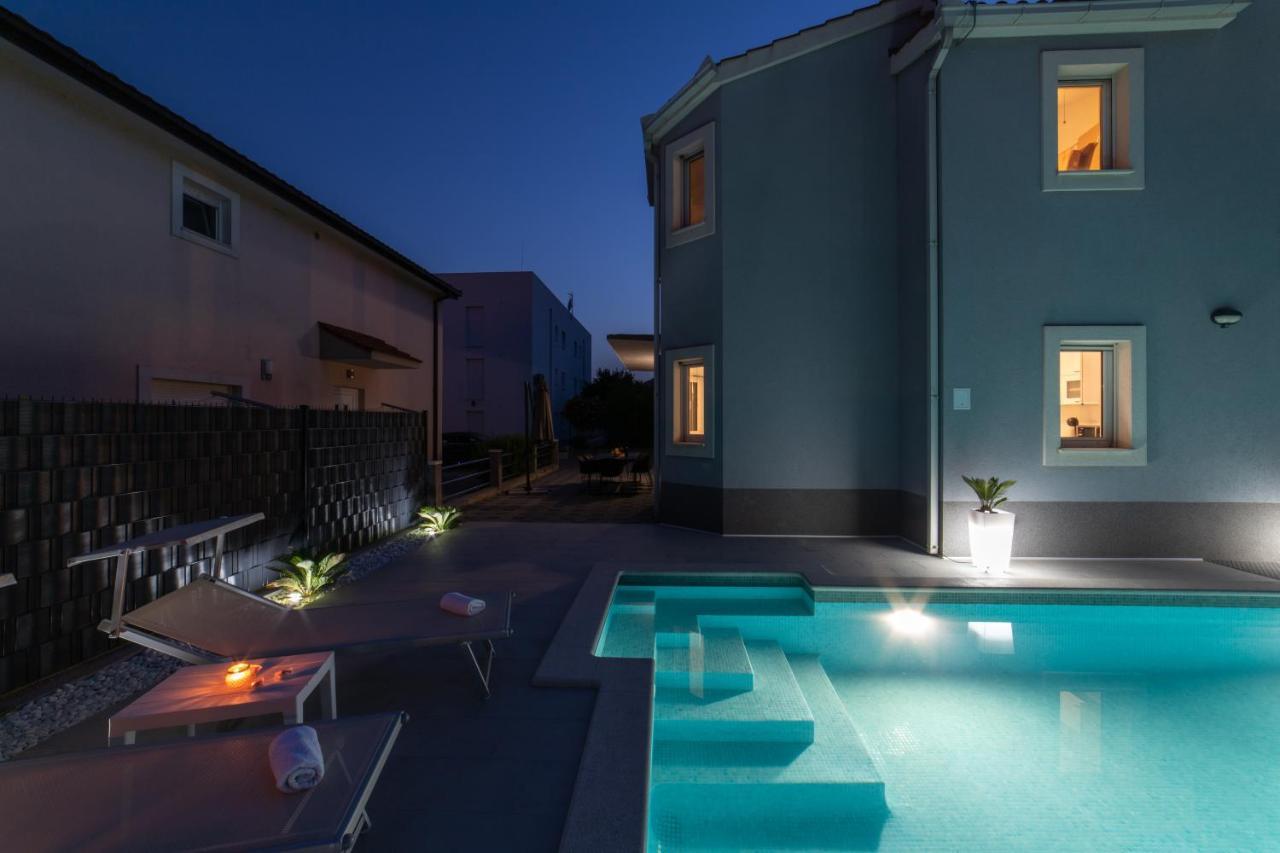 Villa Ban Trogir Exteriör bild