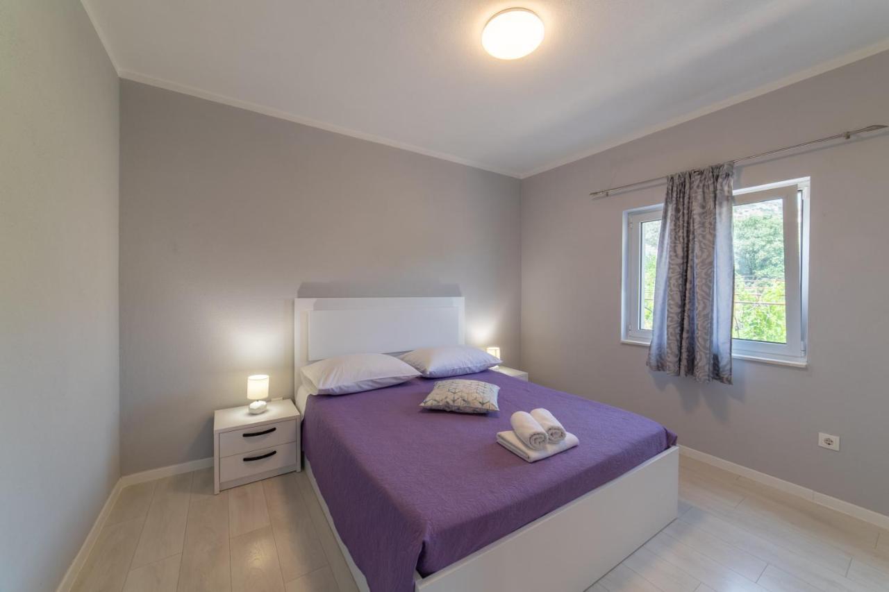 Villa Ban Trogir Exteriör bild