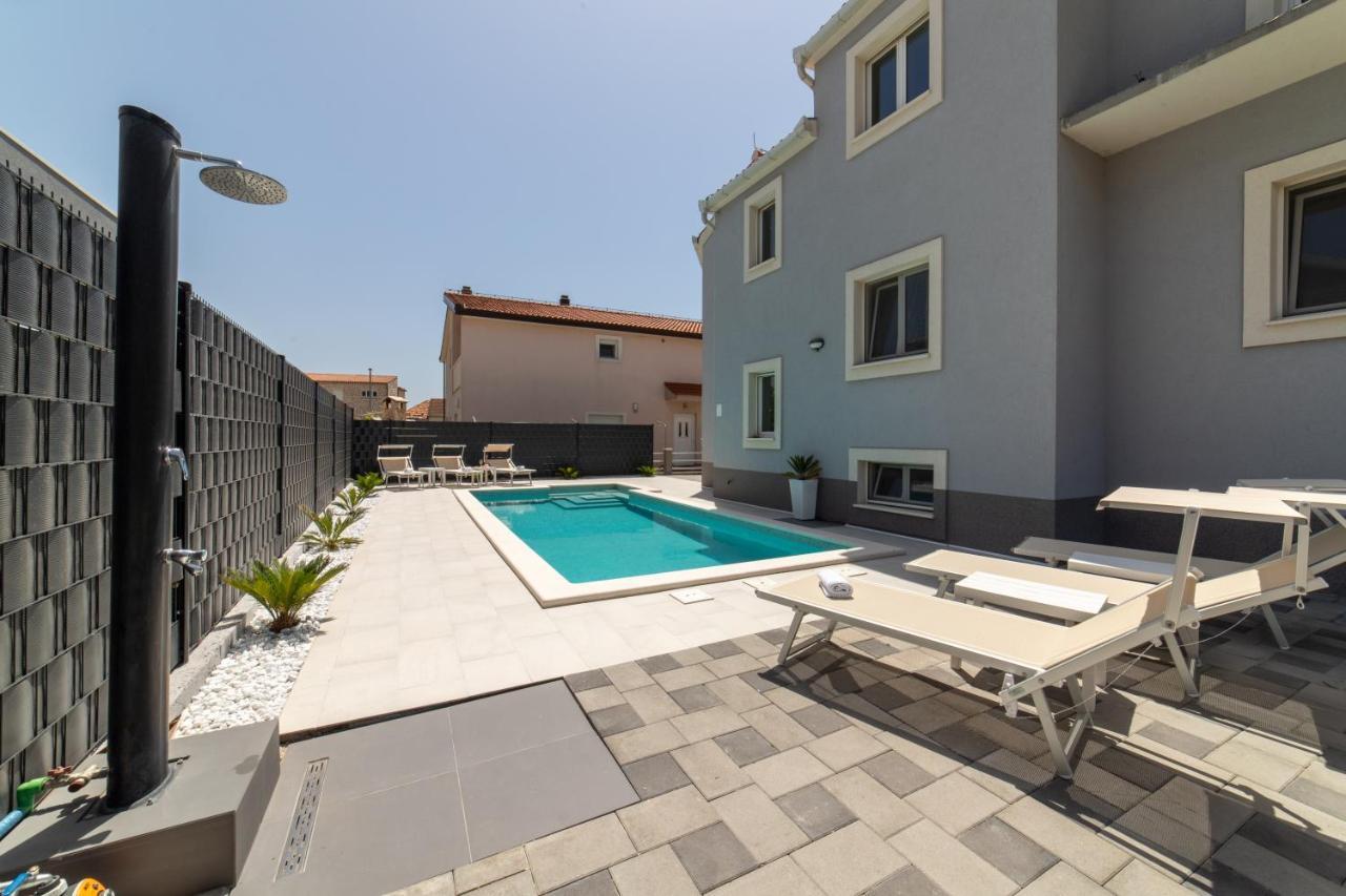 Villa Ban Trogir Exteriör bild