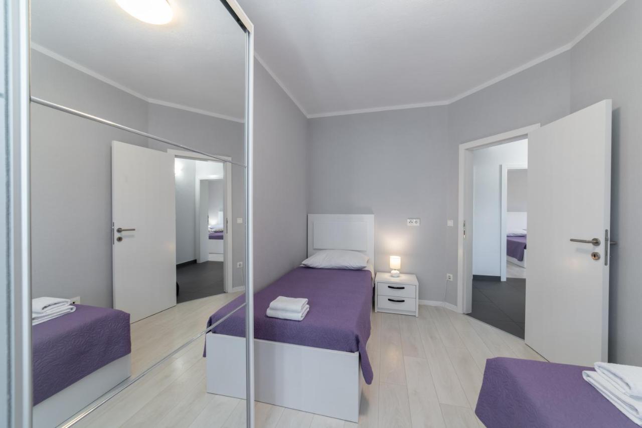 Villa Ban Trogir Exteriör bild