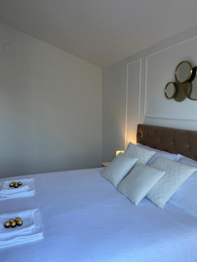 Villa Ban Trogir Exteriör bild