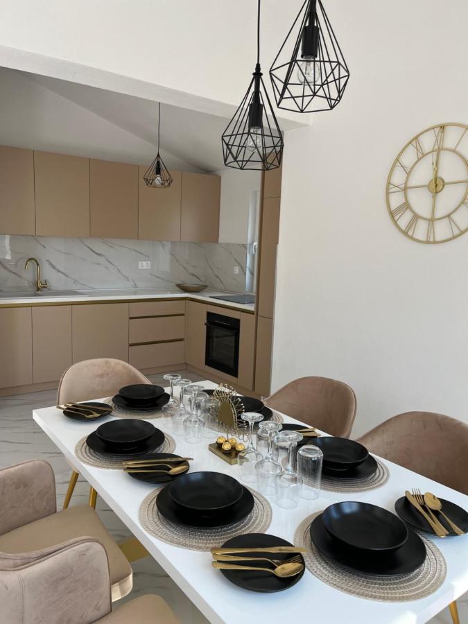 Villa Ban Trogir Exteriör bild