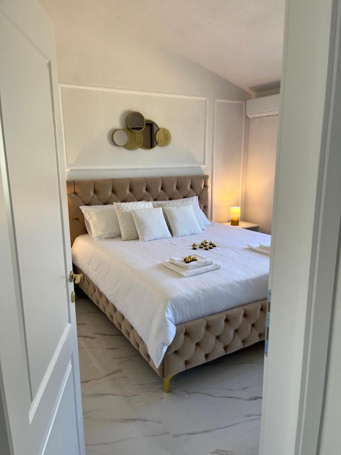 Villa Ban Trogir Exteriör bild